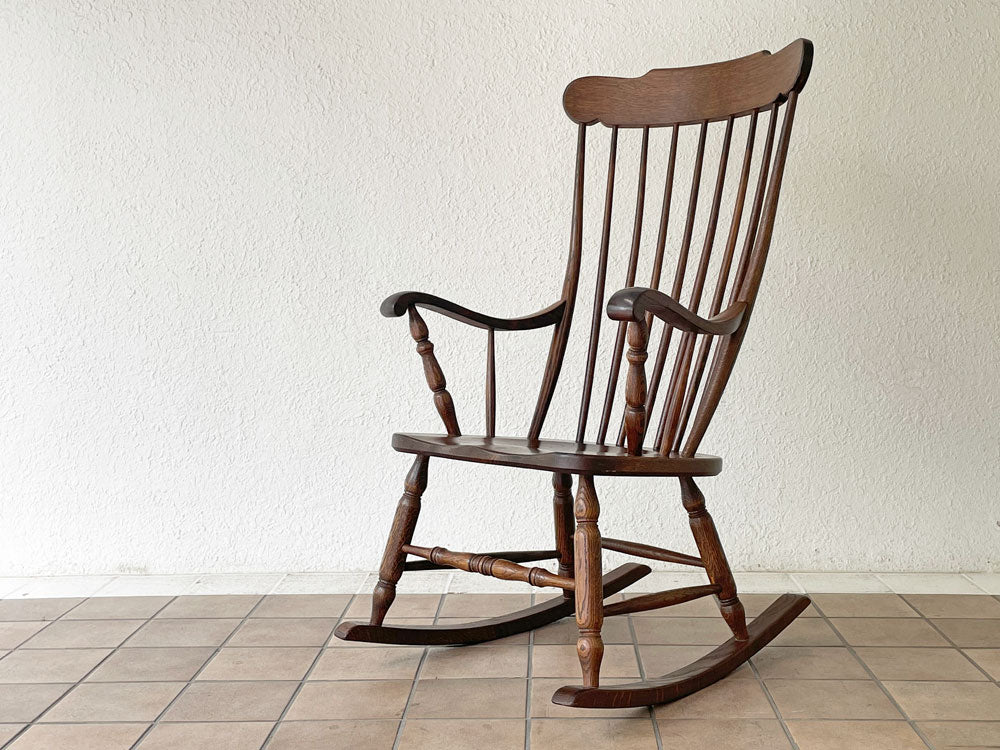 クラシカルスタイル Classical Style オーク材 ロッキングチェア 中古品 買い取りしました。
