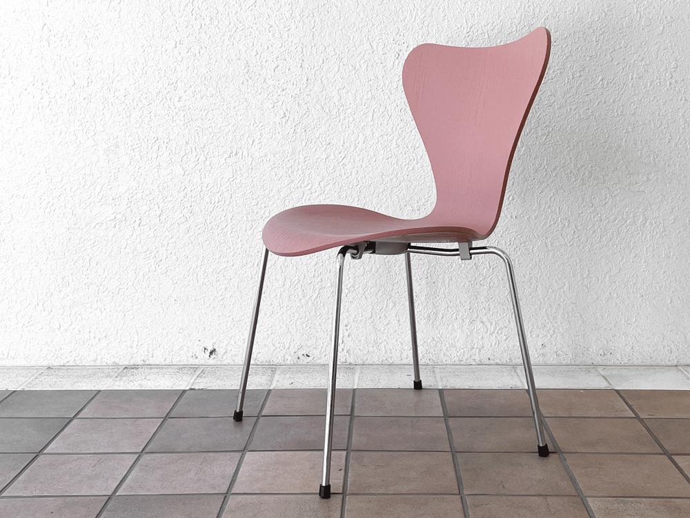 フリッツハンセン Fritz Hansen 3107 セブンチェア カラードアッシュ チョコレートミルクブラウン アルネ・ヤコブセン 北欧 デンマーク 廃番カラー 中古品 買い取りしました。