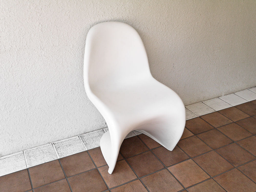 ヴィトラ vitra パントンチェア Panton Chair ホワイト ヴェルナー・パントン Verner Panton デザイン スタッキングチェア ミッドセンチュリー スペースエイジ   新着商品 買い取りしました。