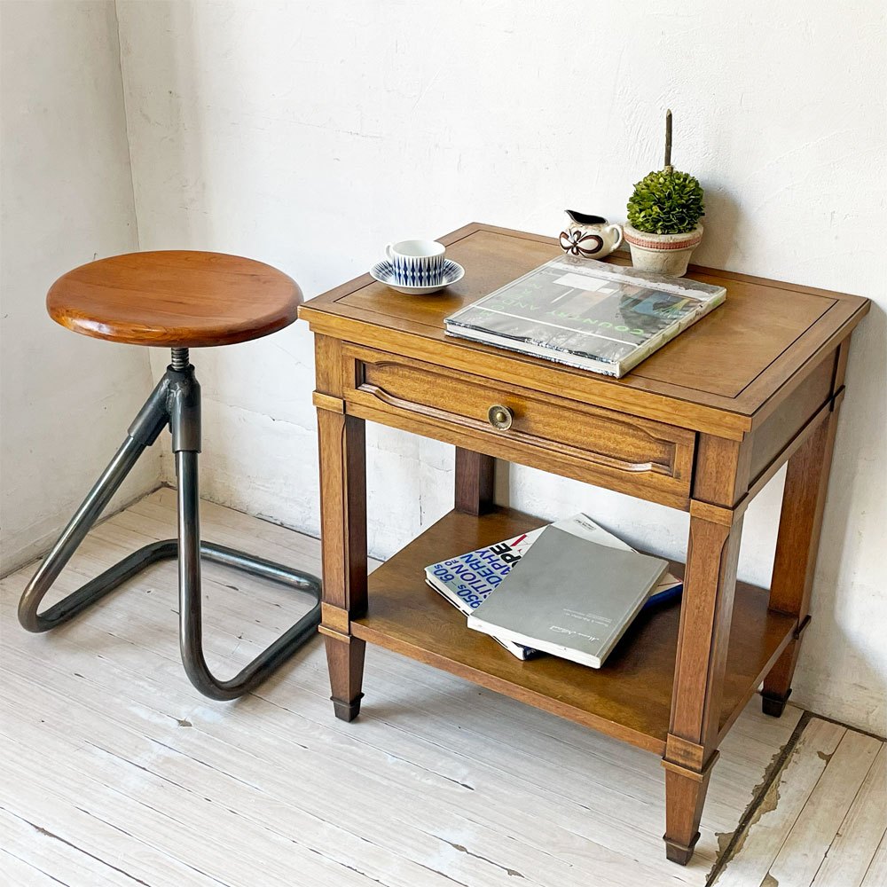 【下北沢店】ドレクセルヘリテイジ DREXEL HERITAGE トライユン Triune サイドテーブル コンソールテーブル ナイトテーブル マホガニー 米国 買取させていただきました。