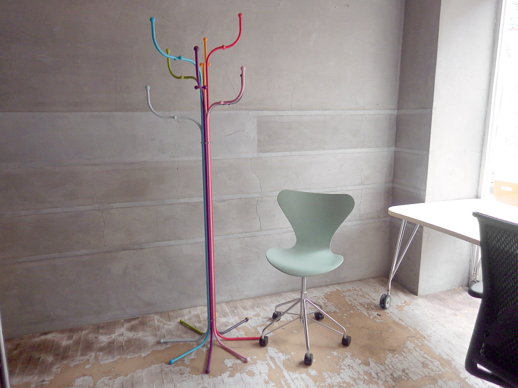 フリッツハンセン Fritz Hansen コートツリー COAT TREE マルチカラー シセ・ヴェアナー Sidse Werner コートハンガー 希少 廃盤色 ～生活に彩りを～