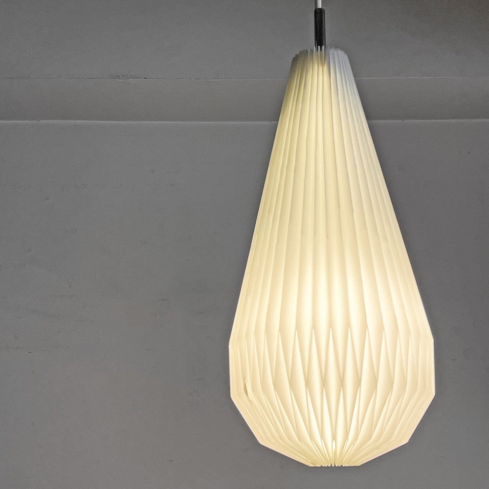 【自由が丘店】レクリント LE KLINT コメット COMET S 181A H43cm ペンダントライト ポール・クリスチャンセン デンマーク 北欧照明 定価￥99,000- A＆B＆C 計3点 買取させていただきました。