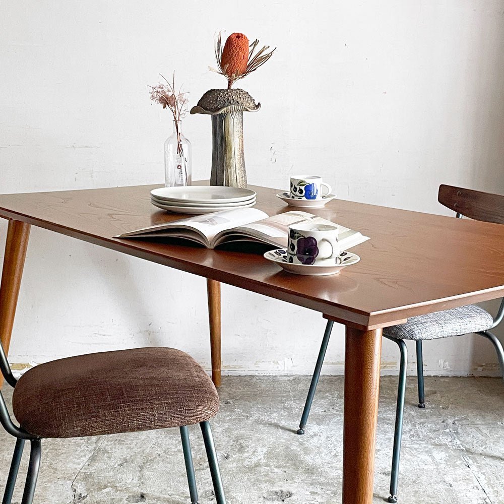 【自由が丘店】アクメファニチャー ACME Furniture カーディフ ダイニングテーブル CARDIFF DINING TABLE ウォールナット材 USビンテージスタイル 買取させていただきました。
