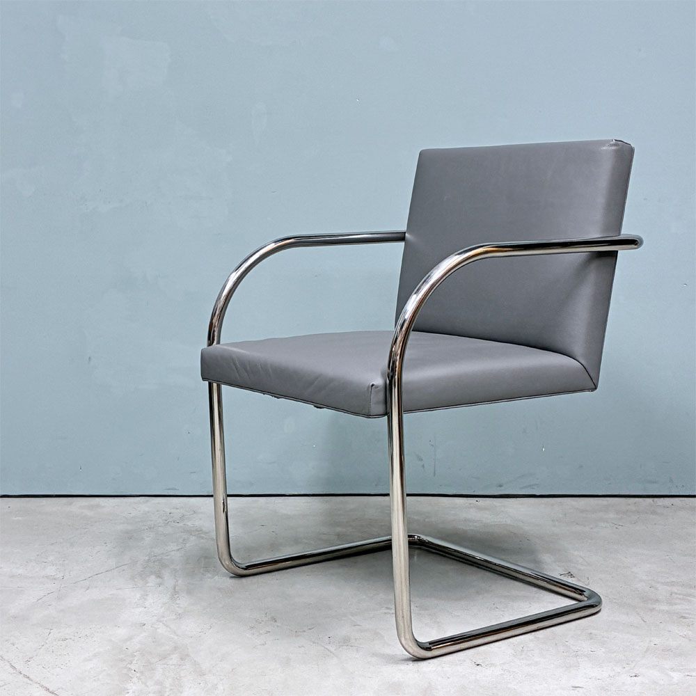 【経堂店】ノル knoll ブルーノ アームチェア チューブラー Brno Arm Chair Tubular ミースファンデルローエ カンチレバー グレー 合成皮革張り 買取させていただきました。