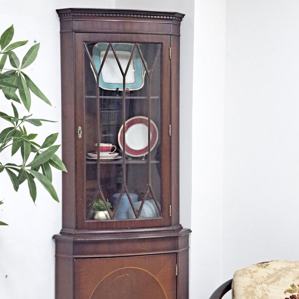 【祖師ヶ谷大蔵店】UKビンテージ UK Vintage コーナーキャビネット ショーケース マホガニー材 H182cm 英国家具 アンティーク 買取させていただきました。