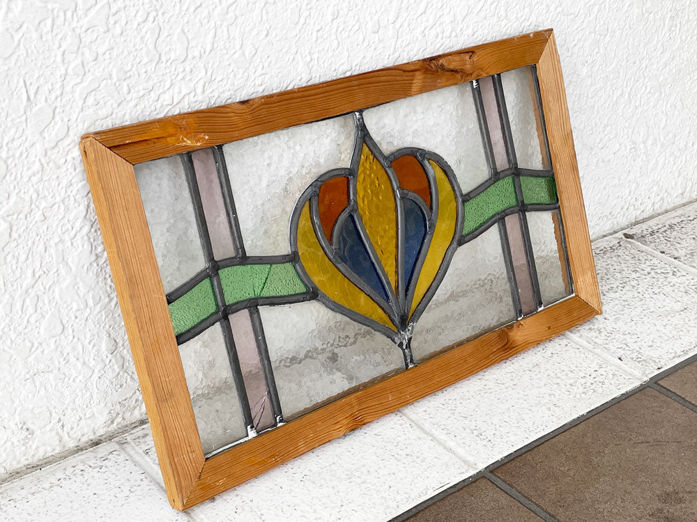 European Vintage ヨーロピアンビンテージ ステンドグラス パイン製木枠 45×27cm 窓枠 ディスプレイ 店舗什器 ラスティック 中古品 買い取りしました。