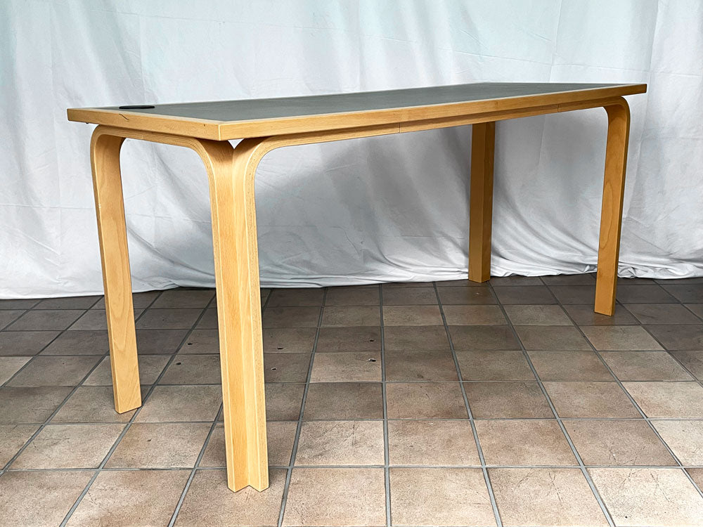 マグナスオルセン Magnus Olesen デスク ダイニングテーブル リノリウム × ビーチ材 W150 R・ティエセン＆J・ソーレンセン 北欧 デンマーク 中古品 買い取りしました。