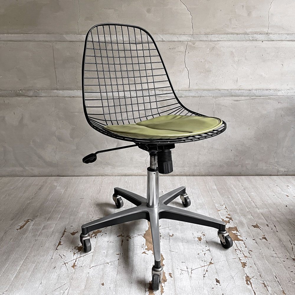 【学芸大学店】モダニカ MODERNICA ワイヤーチェア Wire Chair ブラックワイヤー ローリングベース キャスター ガス圧式昇降機能 シートパッド付 PVCレザー イームズ ミッドセンチュリー 買取させていただきました。