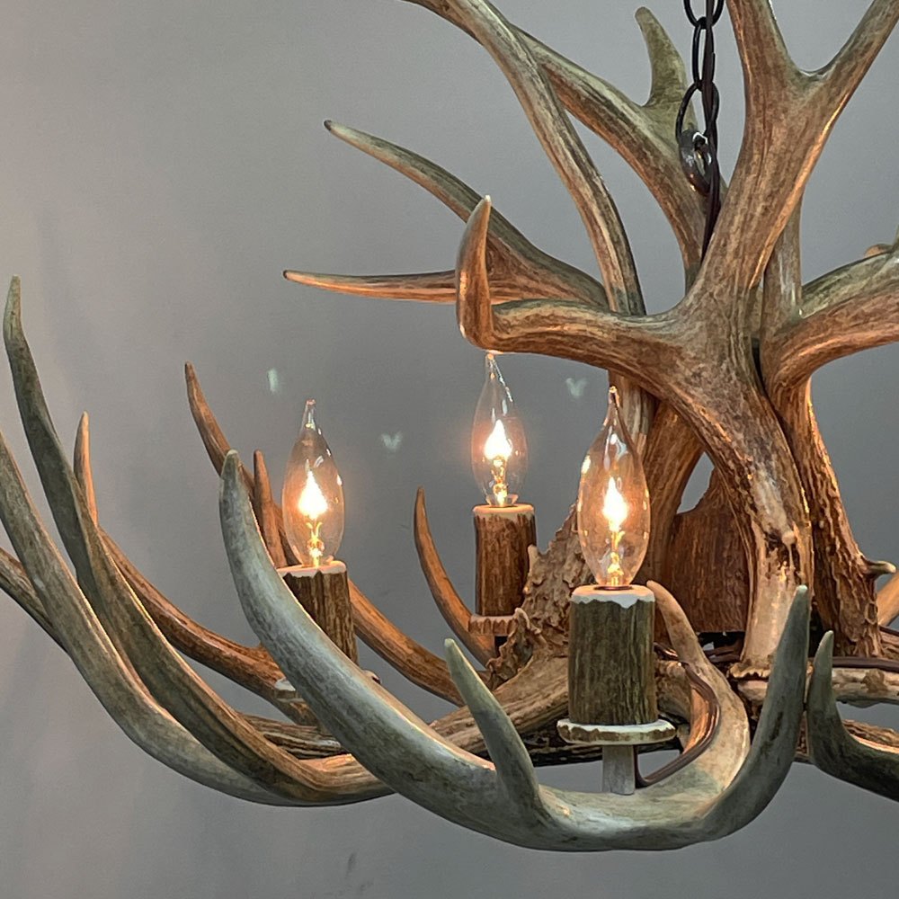 アントラー シャンデリア 5灯 鹿角 ディアホーン ペンダントライト 北欧スタイル ロッジスタイル モダン　～重なり合う鹿の角。～