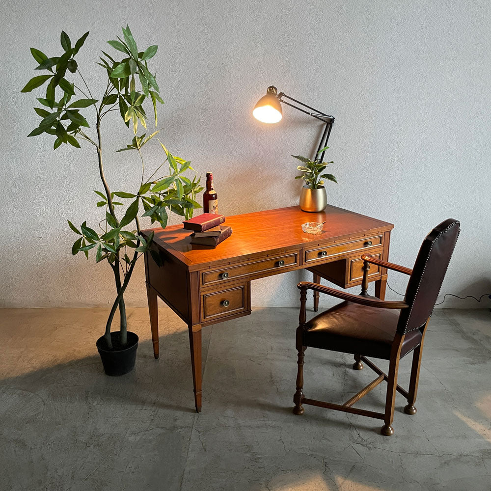 ドレクセルヘリテイジ DREXEL HERITAGE トライユン TRIUNE 両袖 デスク 書斎机 アメリカントラディショナルスタイル US高級家具 エグゼクティブ 参考価格42.9万円 ～ 高品質・高デザイン性・高機能の三位一体を意味する妥協無き両袖書斎机！ ～