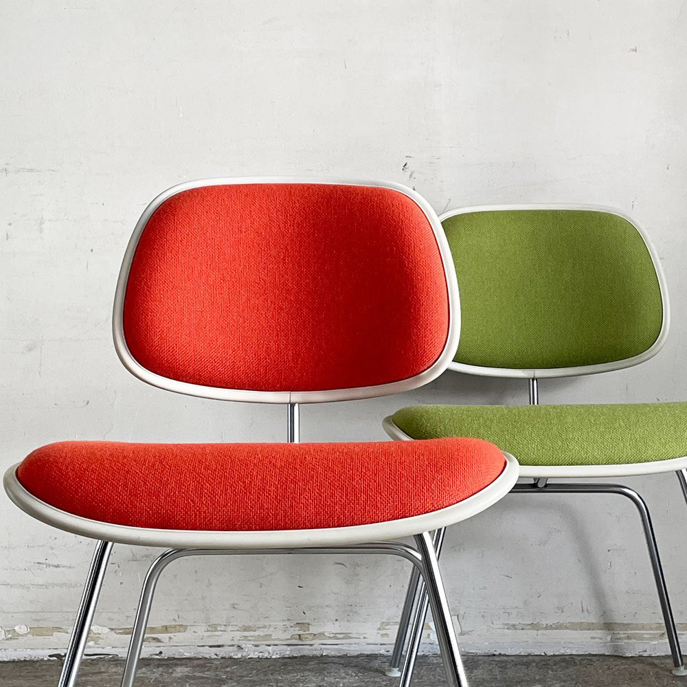 【自由が丘店】ハーマンミラー Herman Miller ツーピースプラスチックチェア Two Piece Plastic Chair DCM ホワイト オレンジ ＆ グリーン ファブリック張替済 ビンテージ 希少 計2脚 買取させていただきました。