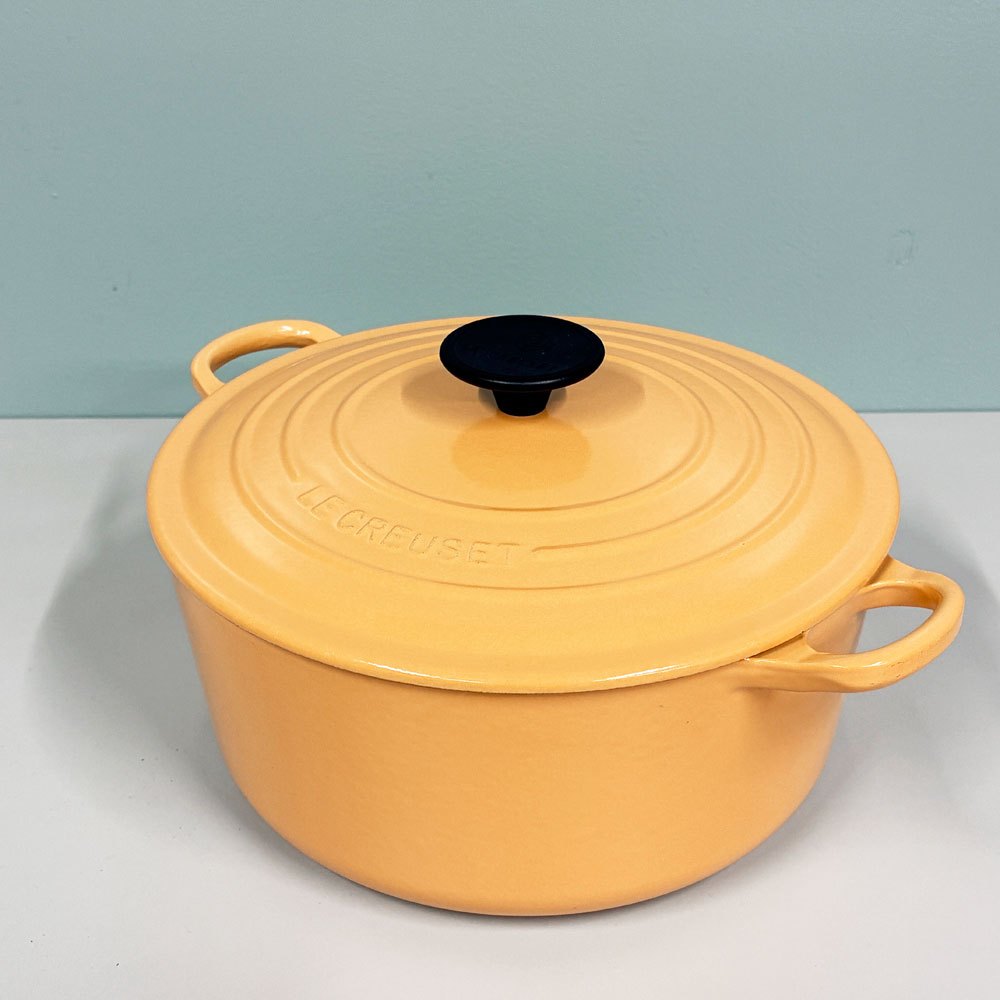 【経堂店】ルクルーゼ LE CREUSET ココットロンド 両手鍋 ネクター 24cm 鋳物 ホーロー 買取させていただきました。