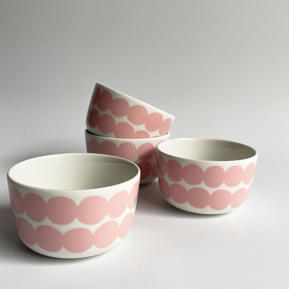 【学芸大学店】マリメッコ marimekko シイルトラプータルハ SIIRTOLAPUUTARHA ボウル ピンクドット ｗ9.5×ｈ5.7cm 250ml 買取させていただきました。