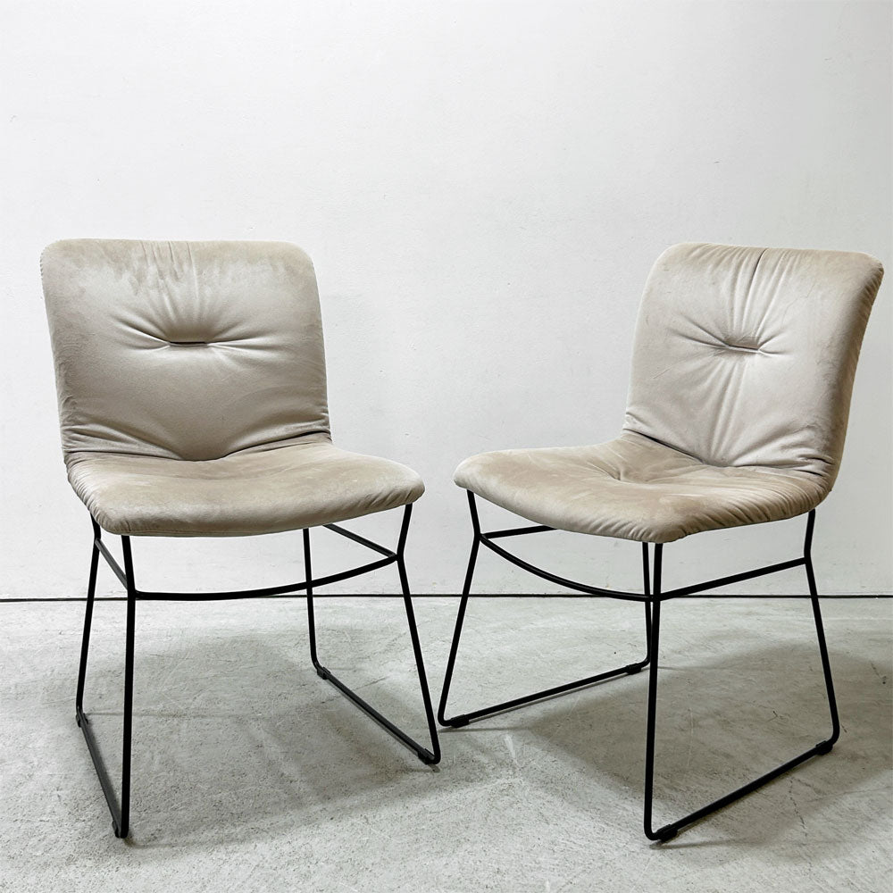 【祖師ヶ谷大蔵店】 カリガリス Calligaris アニー ANNIE ダイニングチェア アームレスチェア メタル ファブリック サンドカラー ラグジュアリーモダン 買取させていただきました。