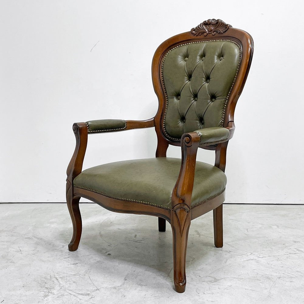 【祖師ヶ谷大蔵店】クラシカルデザイン Classical Design サロンチェア アームチェア ラウンジチェア 木彫 PVCレザー グリーン系 猫脚 アンティーク調 イタリア製 買取させていただきました。
