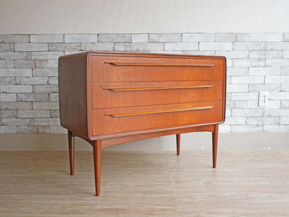 CFC Silkeborg チーク材 3段 チェスト ヨハネスアンダーセン Johannes Andersen デンマーク ビンテージ  中古品  買い取りしました。