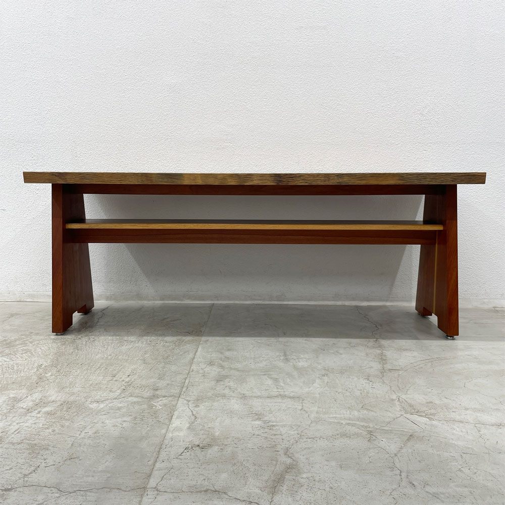 【登戸BASE店】ウォールナット 無垢 一枚板 耳付き ダイニング テーブル W1900×D710 食卓 ワーク デスク 高級 天然木 胡桃材 ナチュラル モダン クラフト家具 オーダーメイド 買取させていただきました。