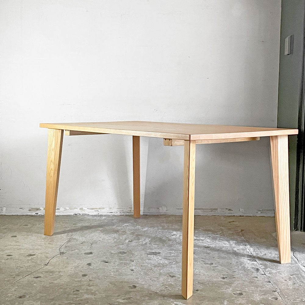 【自由が丘店】ナガノインテリア NAGANO INTERIOR リンクス Linx DT603 ダイニングテーブル オーク無垢材 ナチュラル W135cm 買取させていただきました。