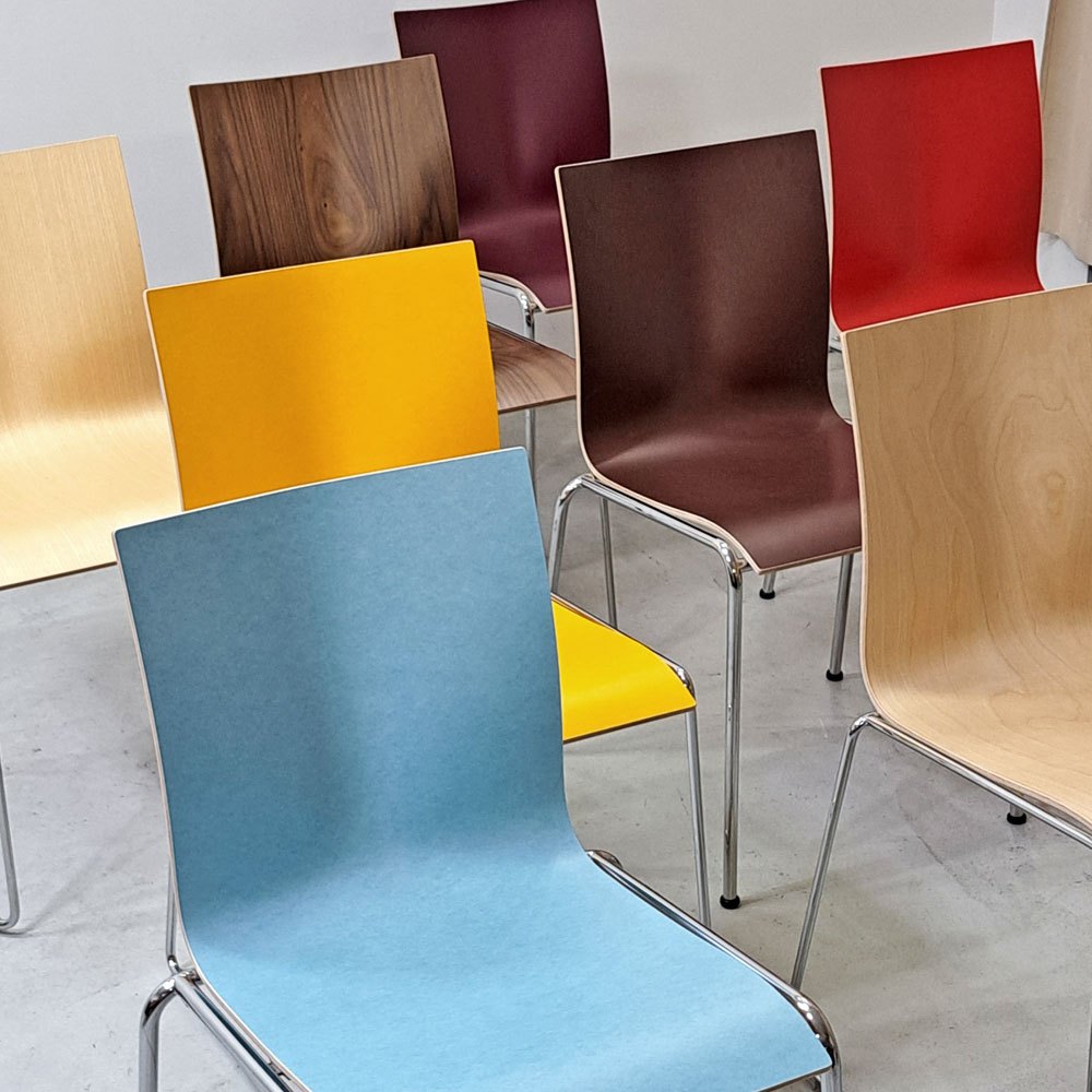 【祖師ヶ谷大蔵店】エンゲルブレヒト Engelbrechts チャリック CHAIRIK 101 ダイニングチェア スタッキング 4本脚 ＆ そりベース 計8脚 未使用品 定価63,800円 買取させていただきました。