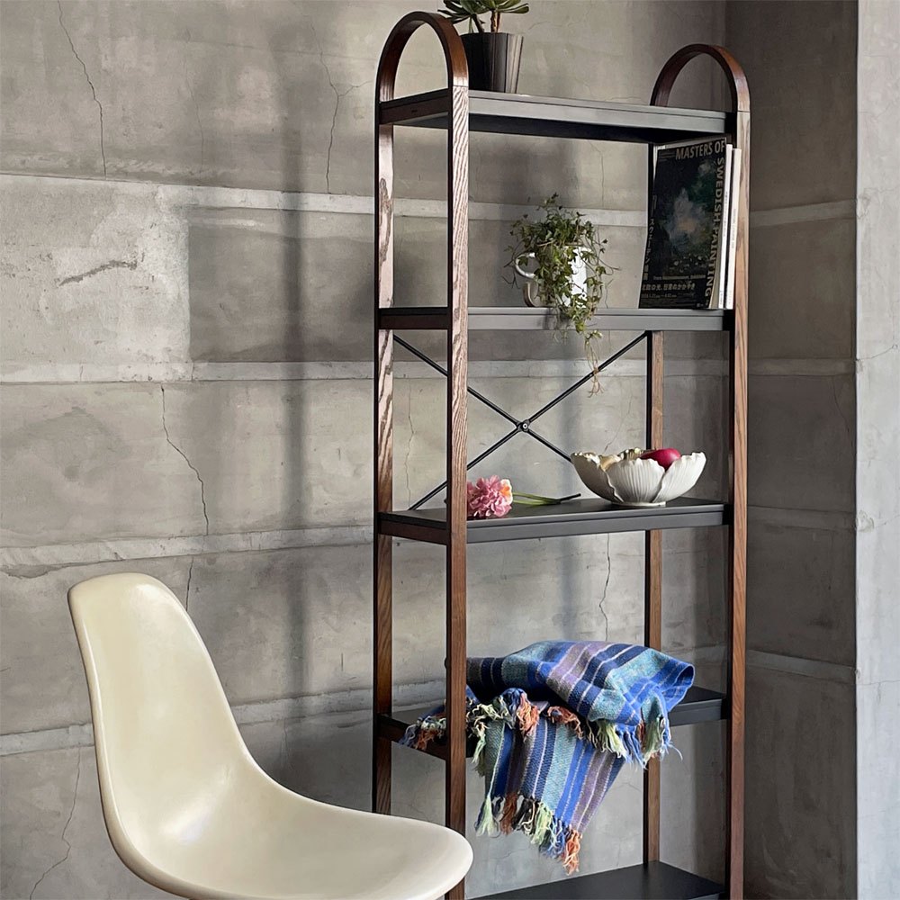 【学芸大学店】アンブラ Umbra ベルウッド Bellwood 5シェルフスタンド オープンシェルフ ブラック ウォールナットカラー モダンデザイン カナダ買取させていただきました。