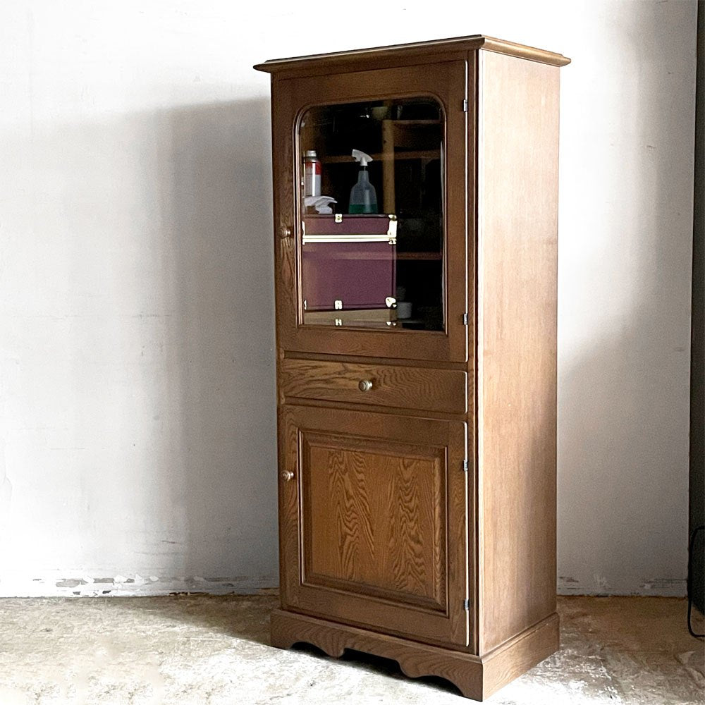 【自由が丘店】ダックス DUX オーク材 カップボード 食器棚 キッチンボード キャビネット オーク材 ブラウン ガラス扉 ハンドメイド家具 買取させていただきました。