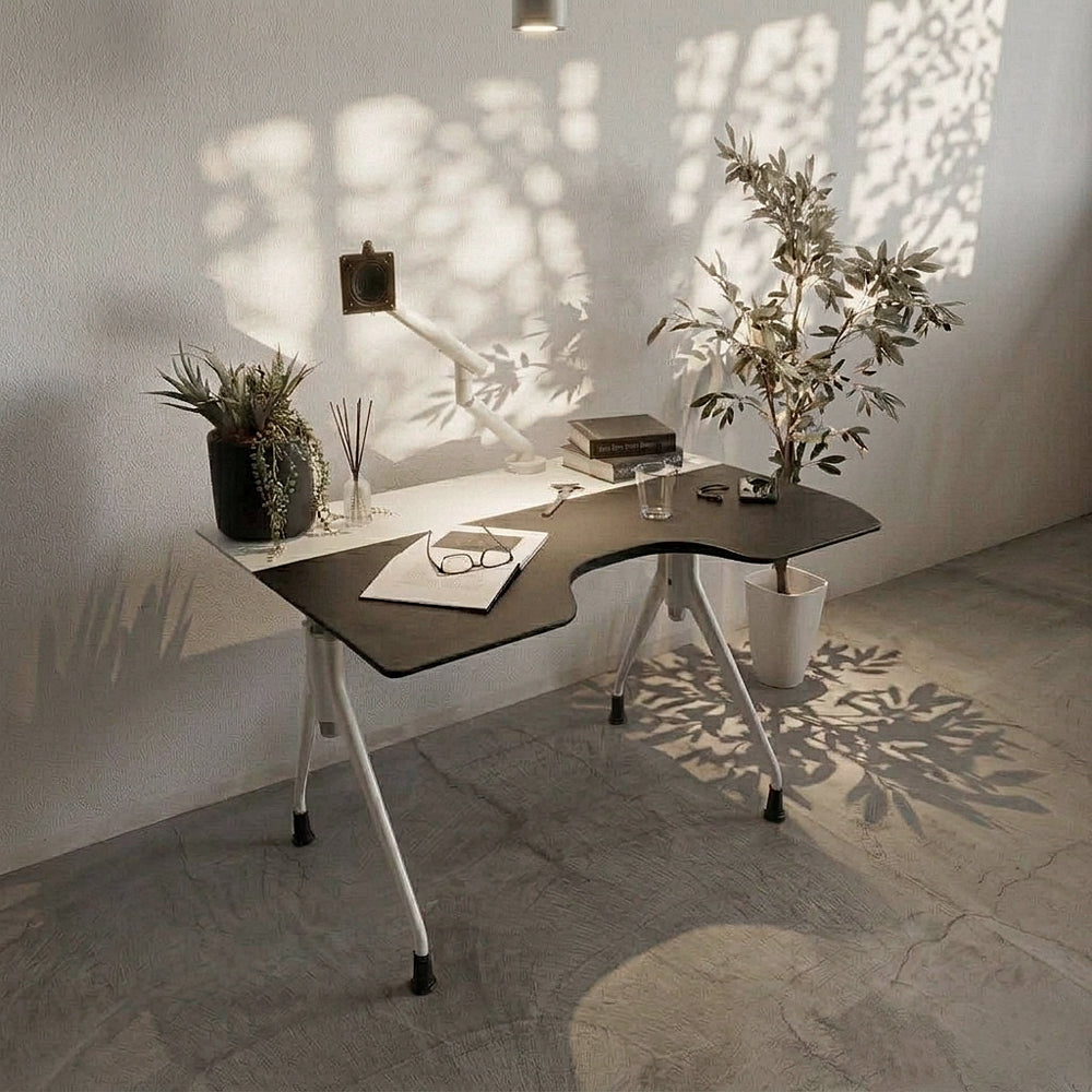 ハーマンミラー Herman Miller エンベロップデスク スライド天板 & 高さ調節機能 モニターアーム付き Envelop Desk ビルスタンフ & ジェフウェバー 参考合計価格：234,528円 ～ 人間工学に基づき設計された身体の負担を軽減するデスク！ ～