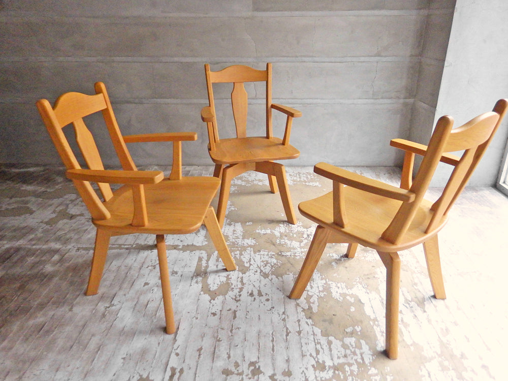 飛騨清見工房 HIDA KIYOMI KOUBOU 大日家具  回転式 アームチェア 3脚 ナラ無垢材 中古品 買い取りしました。