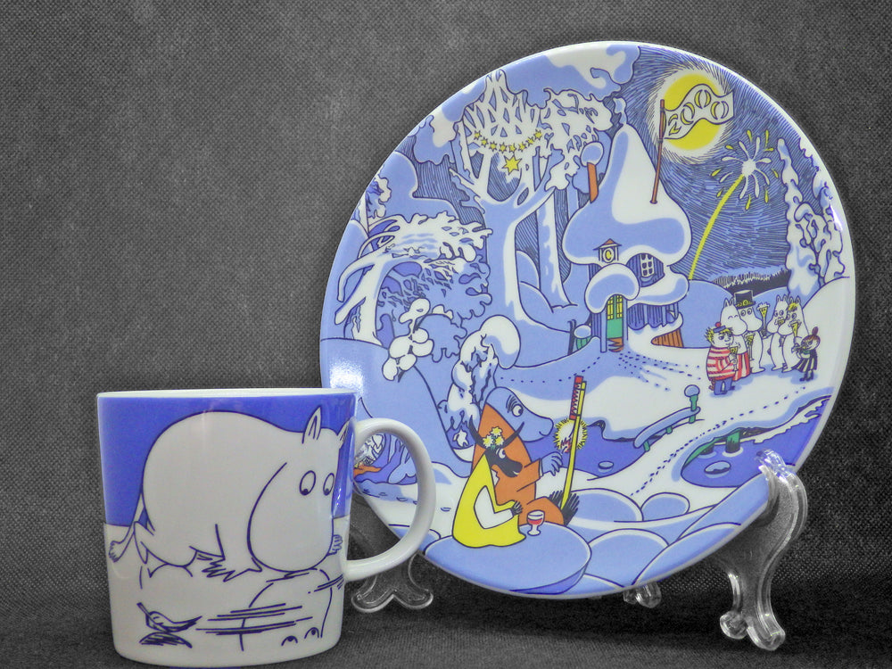 アラビア ARABIA ムーミンシリーズ Milennium wall plate ミレニアム ウォールプレート & マグカップ ムーミントロールオンアイス Moomintroll on ice 中古品 買い取りしました。