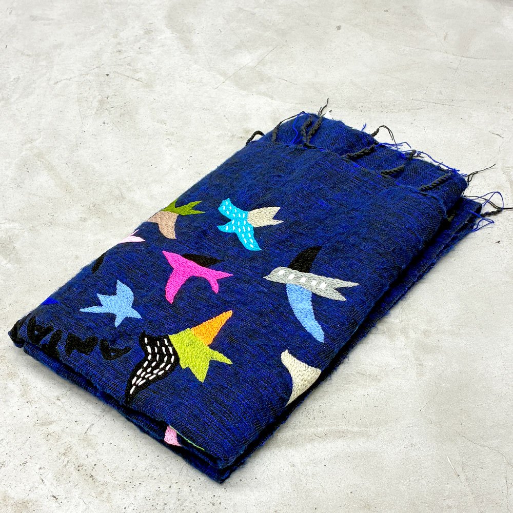 【経堂店】マーブルシュッド marble SUD バードショール BIRD SHAWL マフラー 刺繍 ネイビー 80×180cm 未使用品 参考定価￥17,380- 買取させていただきました。