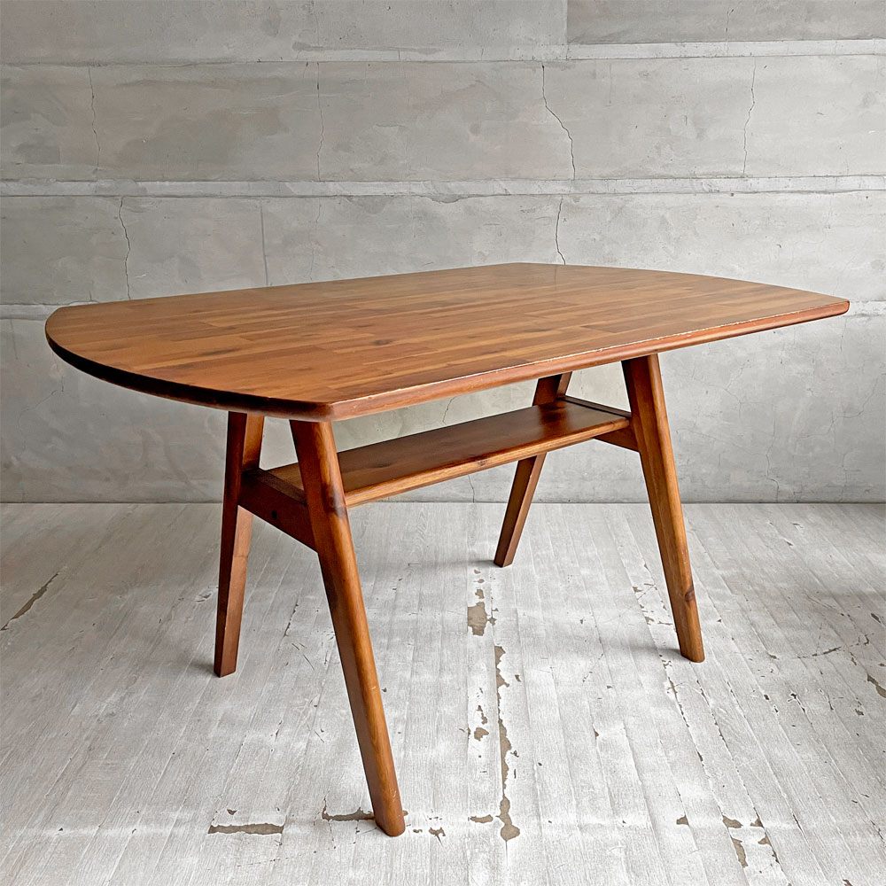 【学芸大学店】ウニコ unico スウェラ swella アカシア無垢材 ダイニングテーブル 楕円 ラック付 西海岸スタイル 定価￥56,650- ♪ 買取させていただきました。