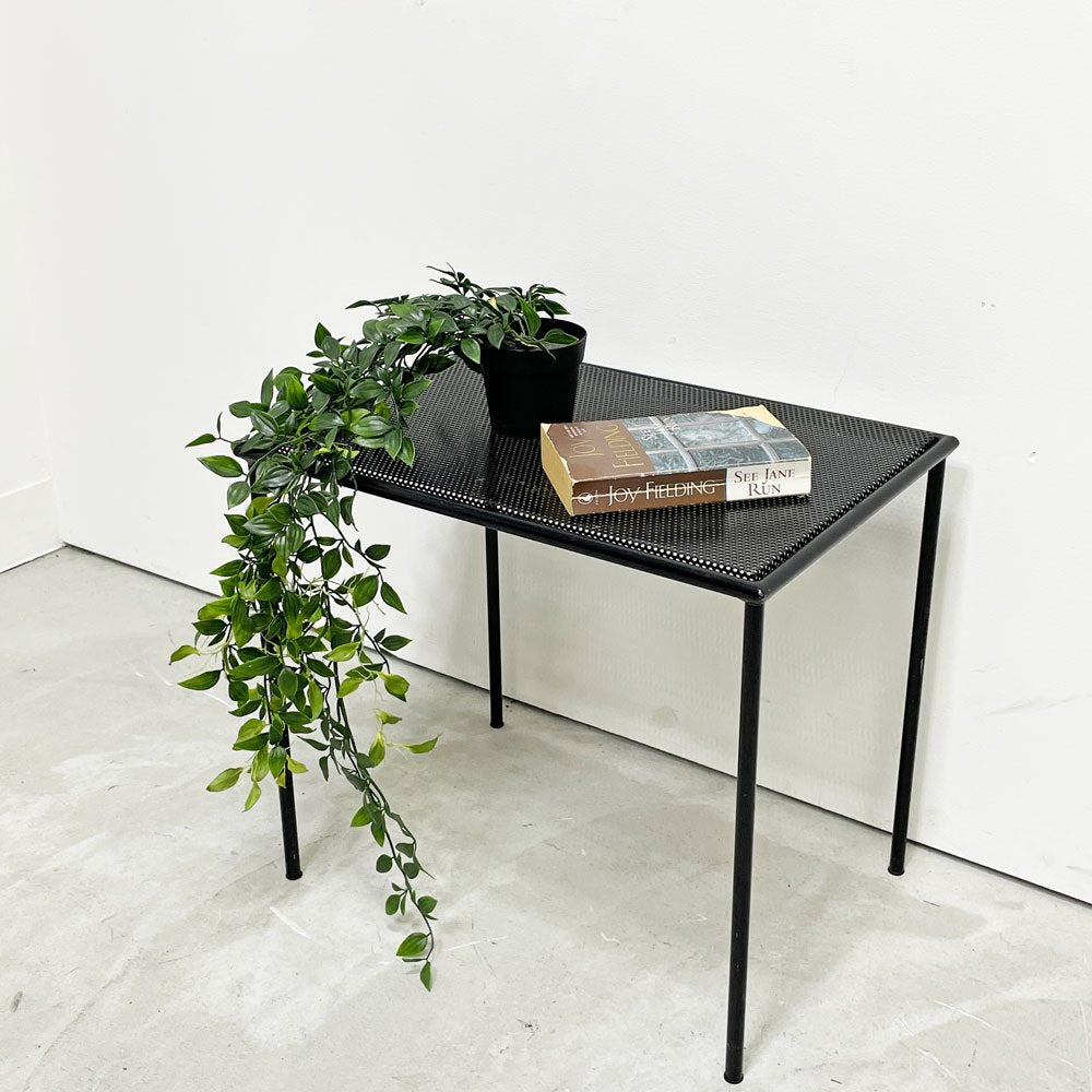 【祖師ヶ谷大蔵店】Artimeta メタルサイドテーブル METAL SIDE TABLE パンチングメタル天板 FLORIS FIEDELDIJ ブラック ネストテーブル オランダ ビンテージ vintage 買取させていただきました。