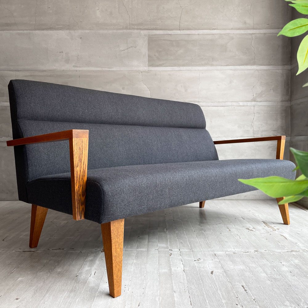 トラックファニチャー TRUCK FURNITURE ロビー LOBBY 2Pソファ 2人掛け オーク無垢材 グレー系ファブリック 新品張替済 廃番希少 ～ 廃番だからこそ、大事に永く使いたい ～