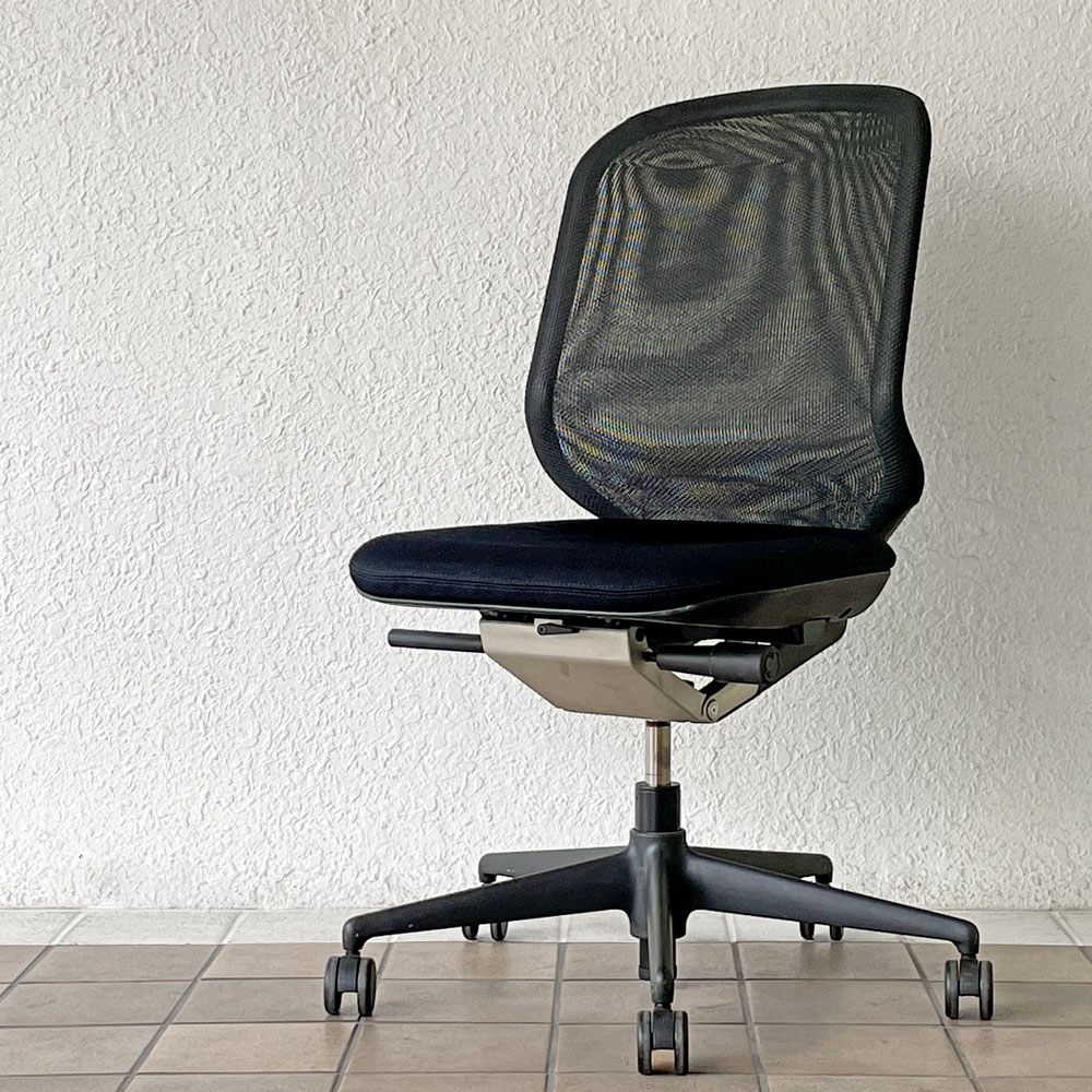 【用賀店】ヴィトラ Vitra メダプロ MedaPro オフィスチェア デスクチェア ワークチェア 事務椅子 アームレス アルベルト・メダ エルゴノミクス 廃番 買取させていただきました。