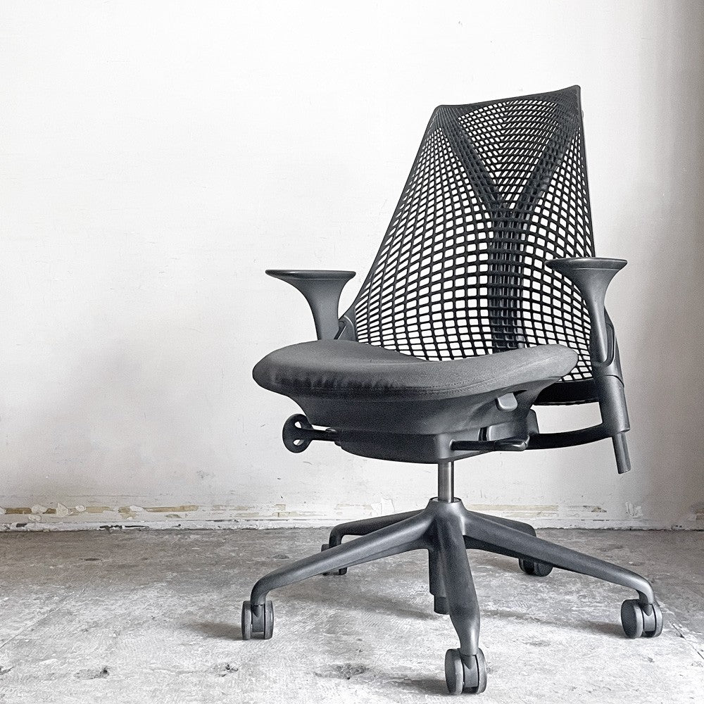 【自由が丘店】ハーマンミラー Herman Miller セイルチェア SAYL Chair デスクチェア 旧モデル イヴ・ベアール ブラック 2013年製 モダンデザイン 買取させていただきました。