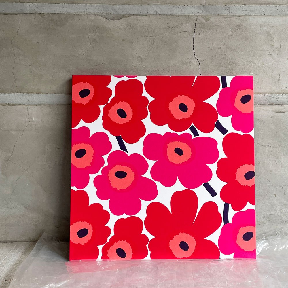 【学芸大学店】マリメッコ marimekko ウニッコ UNIKKO ファブリックパネル 60×60 マイヤ・イソラ 北欧雑貨 フィンランド 買取させていただきました。