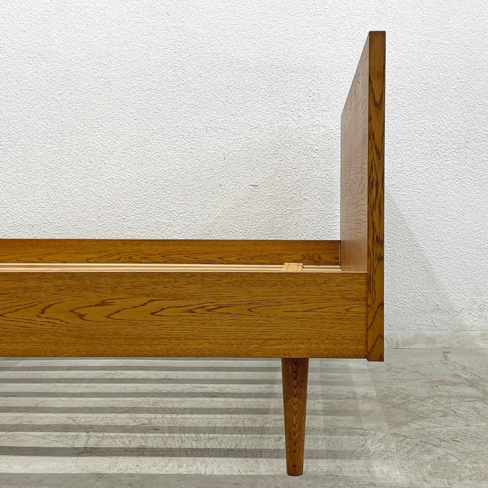 トラックファニチャー TRUCK FURNITURE トーチ ベッド TORCH BED フレームのみ セミダブル ナラ材 シンプルデザイン～ ナラ材の美しい木目が引き立つ、シンプルで上質なベッド～