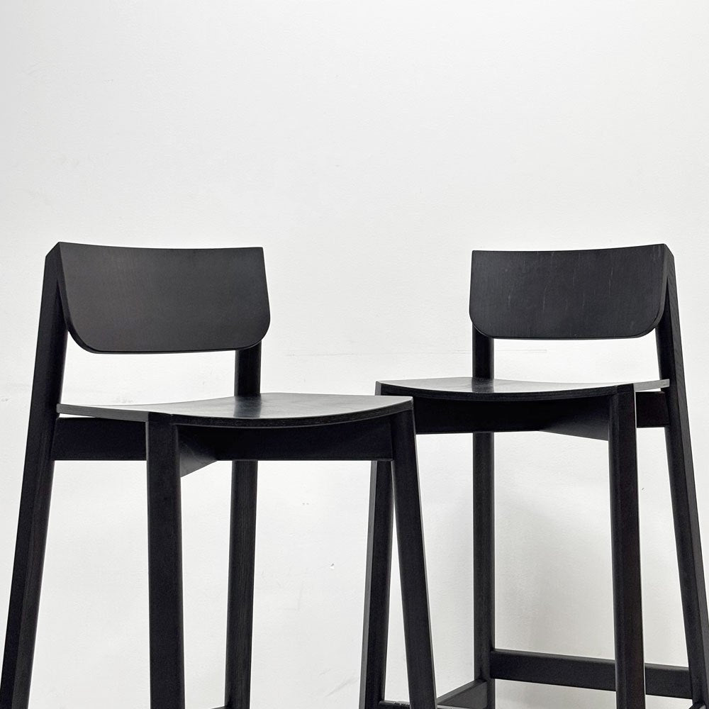 【祖師ヶ谷大蔵店】モダンデザイン Modern Design カウンターチェア ハイチェア ハイスツール オーク材 ブラック塗装 2脚 買取させていただきました。