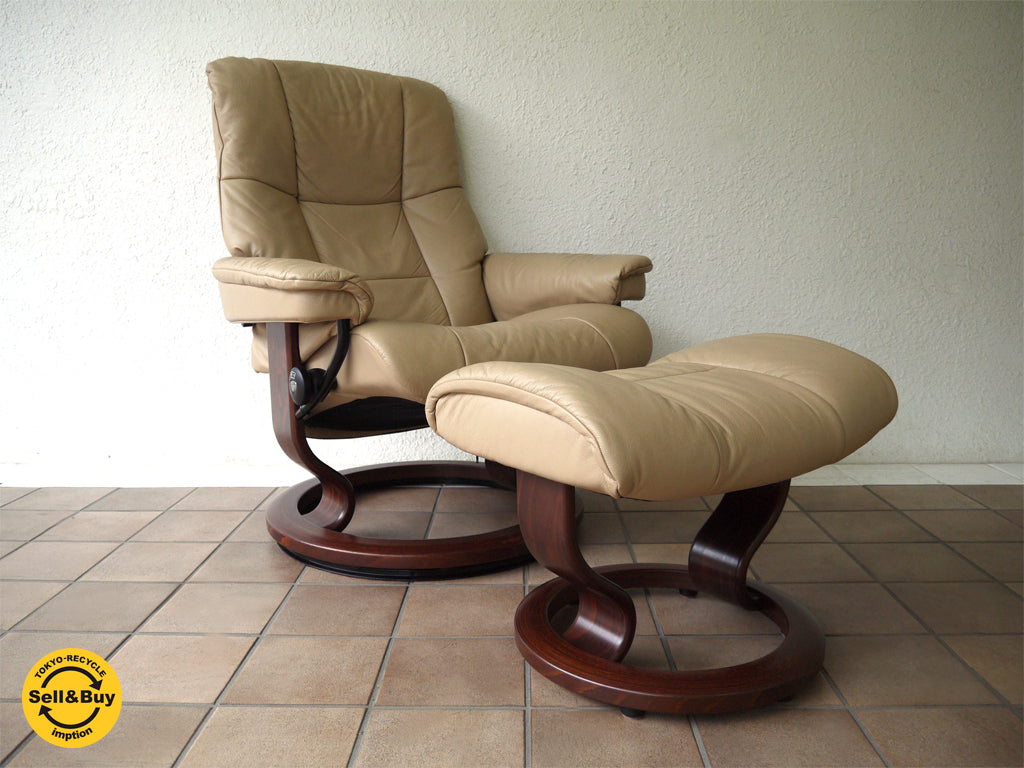 エコーネス EKORNES ノルウェーストレスレス Stressless リクライニングチェア & オットマン セット 現行モデル 上位クラス メイフェア Mayfair - Mサイズ 超美品 定価￥299,160-  新着商品 買い取りしました！