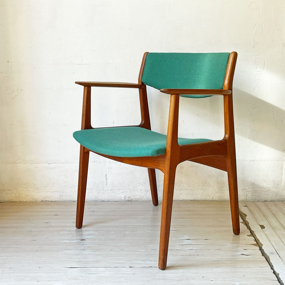 【下北沢店】デンマーク ビンテージ Danish vintage チーク材 アームチェア ダイニングチェア グリーン ファブリック 北欧家具 買取させていただきました。