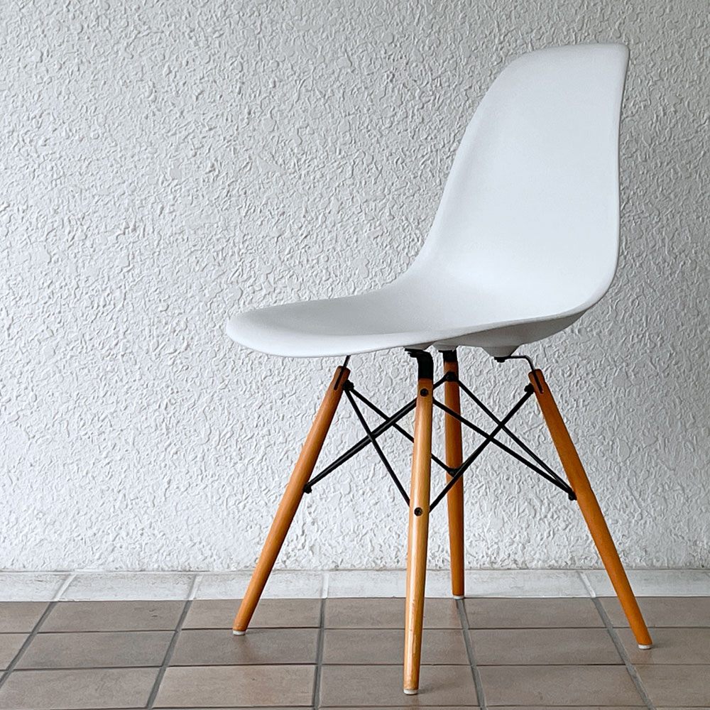 【用賀店】ハーマンミラー HermanMiller サイドシェルチェア ドゥエルレッグ DSW アルパイン ポリプロピレン製 イームズ ミッドセンチュリー 買取させていただきました。