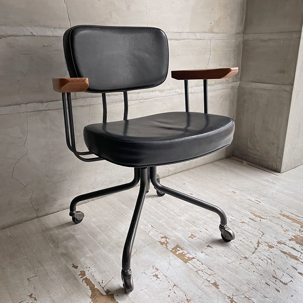 【学芸大学店】トラックファニチャー TRUCK FURNITURE デスクワークチェア DESKWORK CHAIR アームチェア レザー 本革 L-4ブラック オーク材 回転式昇降 買取させていただきました。