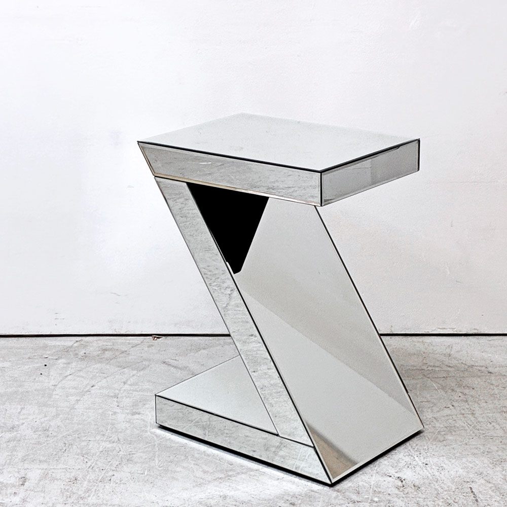 【祖師ヶ谷大蔵店】カレ KARE ラグジュアリー Zサイドテーブル LUXURY Z sidetable ミラー張り コーヒーテーブル ベッドサイド ドイツ 廃番 買取させていただきました。