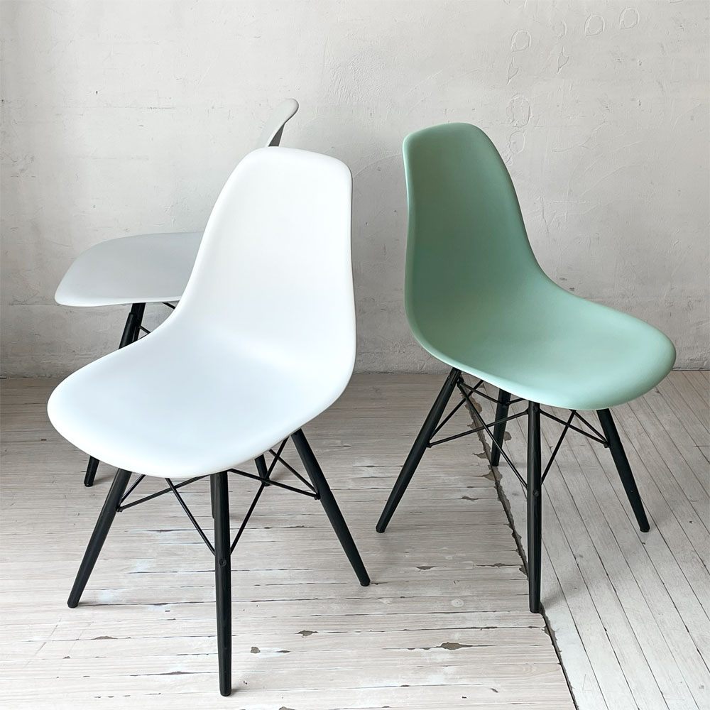 【下北沢店】ハーマンミラー Herman Miller サイドシェルチェア ドゥエルレッグ 【ブラック×エボニー】 ポリプロピレン製 イームズ 買取させていただきました。