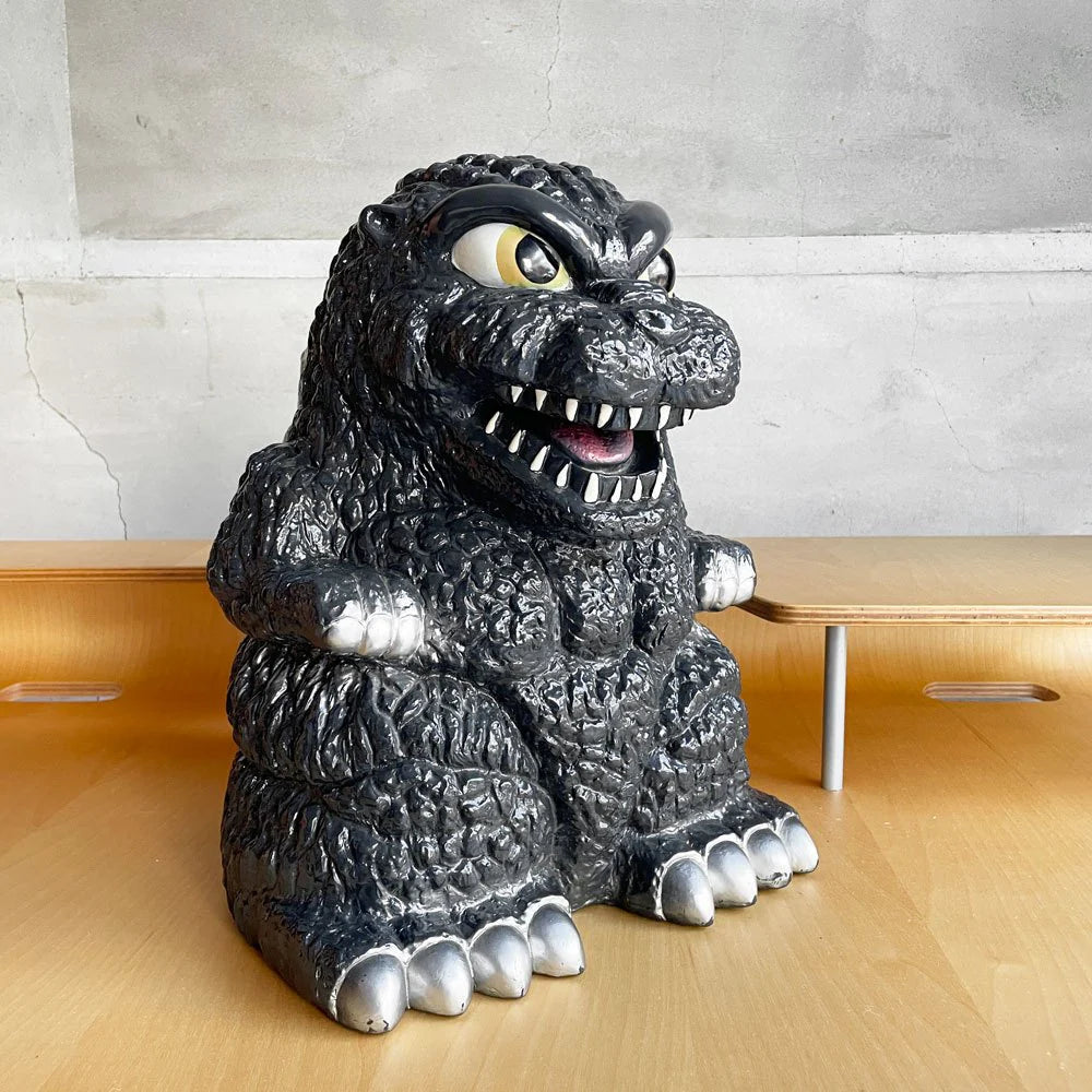 【学芸大学店】ゴジラ GODZILLA でっかい貯金箱 ソフビ貯金箱 1994年製 東宝 ユタカ 特撮 買取させていただきました。