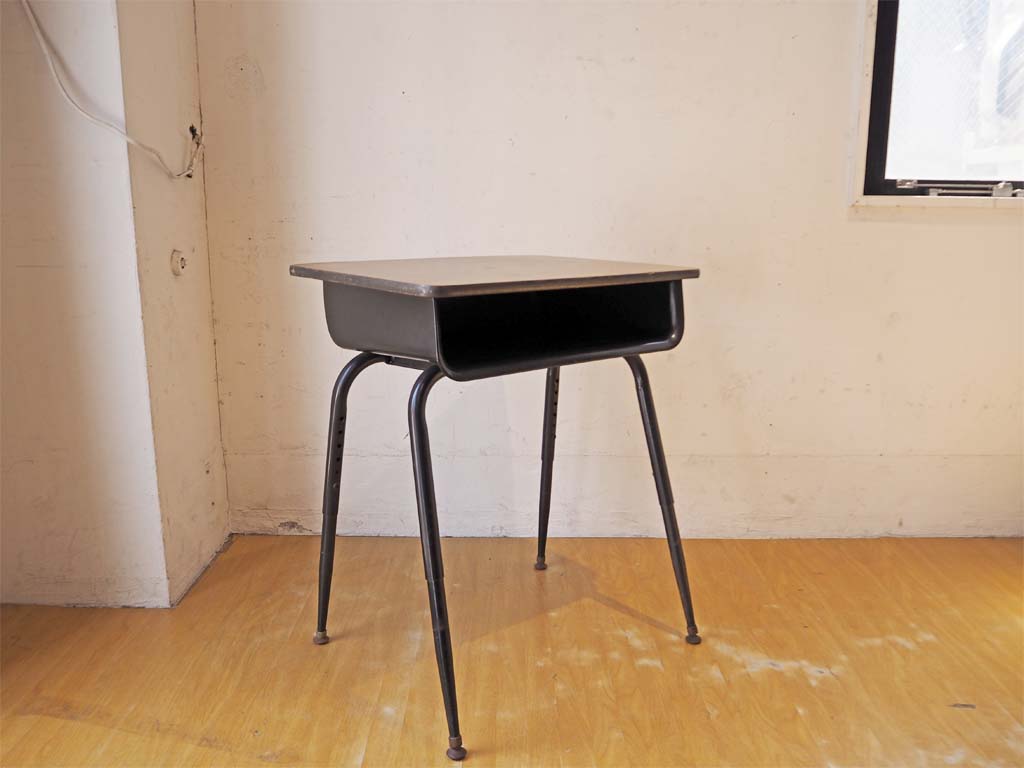 US vintage スクールデスク school desk インダストリアル デコラトップ 中古品 買い取りしました。