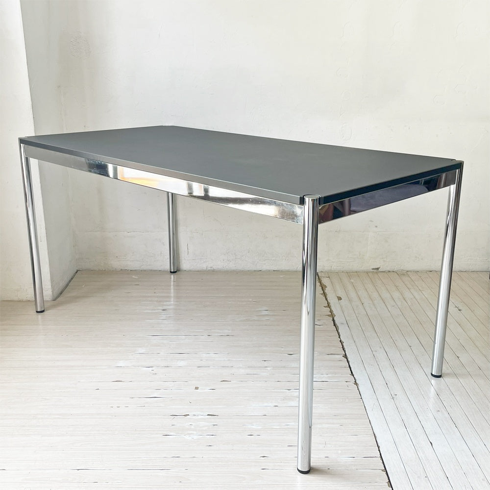 【下北沢店】USMモジュラーファニチャー USM Haller USMハラーテーブル ワーキングデスク ダイニング チャコールリノリウム アジャスター 高さ調整機能付 スイス 買取させていただきました。