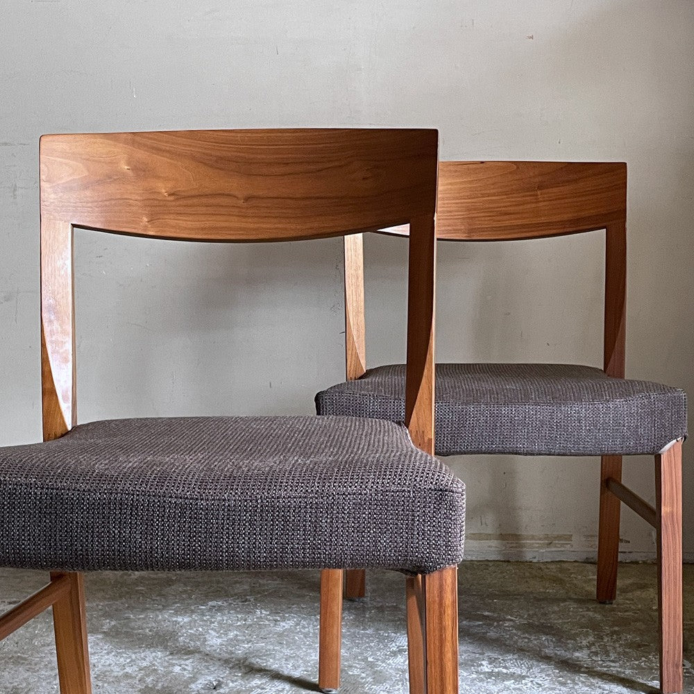 【自由ヶ丘店】カリモク Karimoku CT53 ダイニングチェア ウォールナット無垢材 ファブリック カバーリング ナチュラルモダン 買取させていただきました。