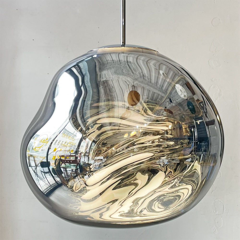 【下北沢店】トムディクソン Tom Dixon メルト MELT 50 クローム ペンダントライト 内臓LED ヤマギワ取扱 未使用品 箱付 買取させていただきました。