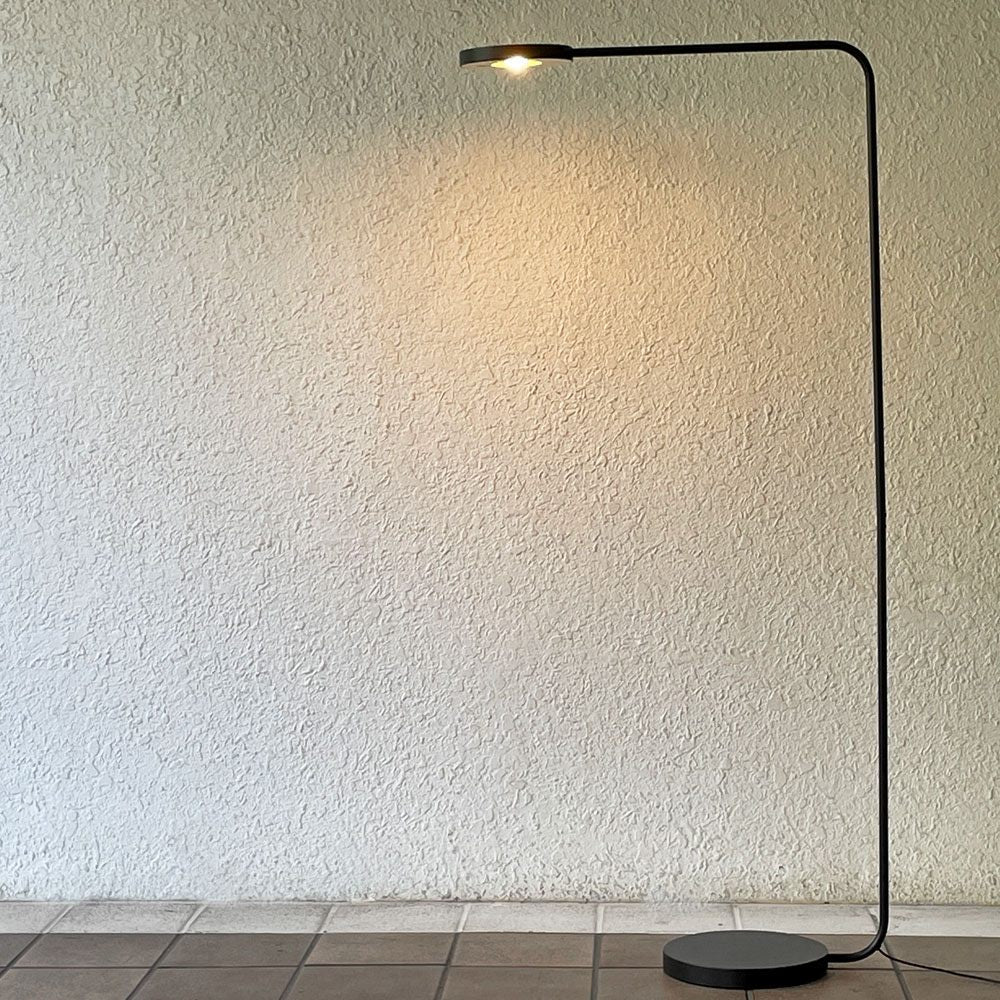 【用賀店】イケア IKEA ヘイ HAY コラボレーション イッペルリグ YPPERLIG イッペルリグ LEDフロアランプ ヘッド360°回転可能 廃盤 買取させていただきました。