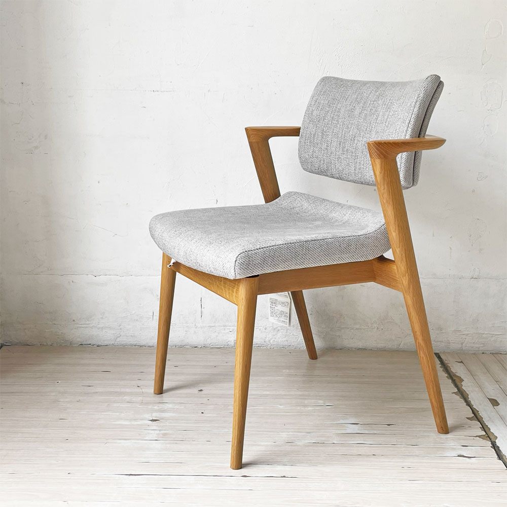 【下北沢店】飛騨産業 HIDA セオトEX SEOTO-EX セミアームチェア ダイニングチェア 張り座 ホワイトオーク無垢材 ナラ材 川上元美 美品 買取させていただきました。